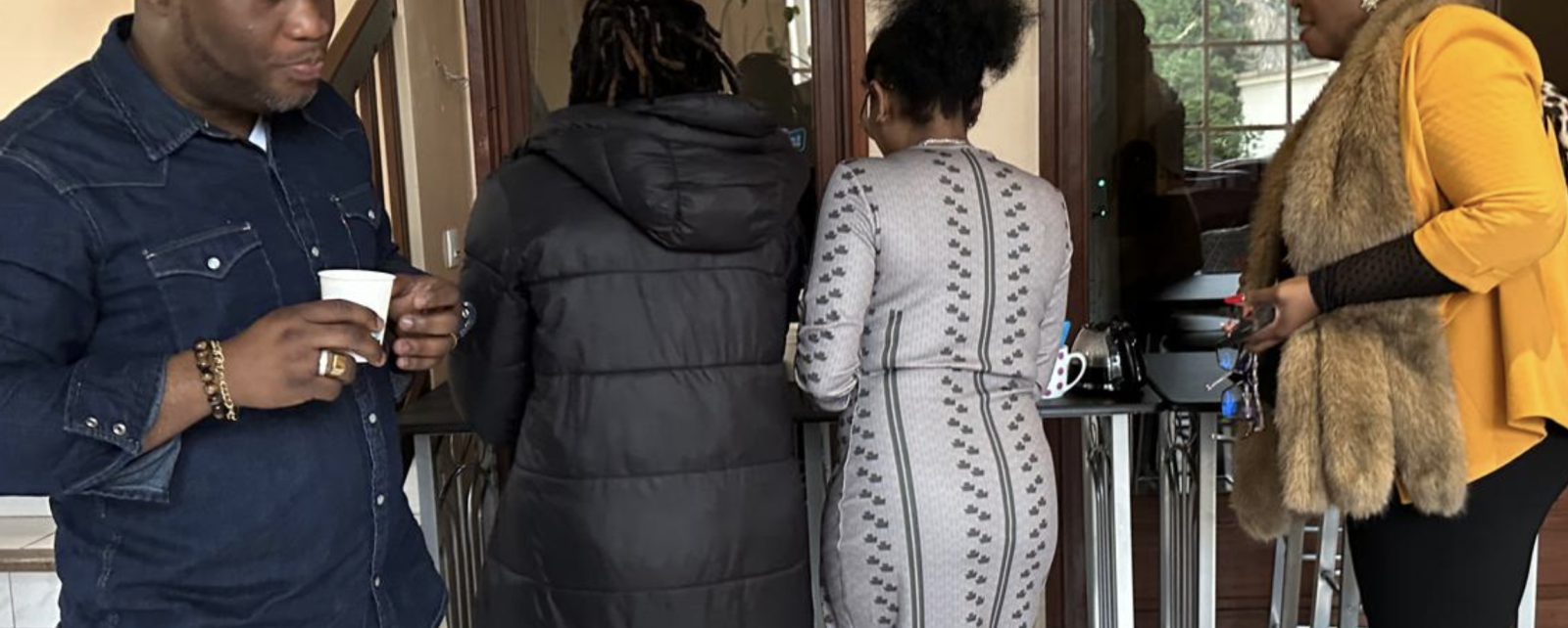 "Les Lumières du Congo, la team au travail